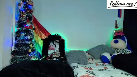 Snapshot of twink_sebas_ chatting on December 2024 06:10:02 AM Bad boy sebastian online show from December 2024 06:10:02 AM