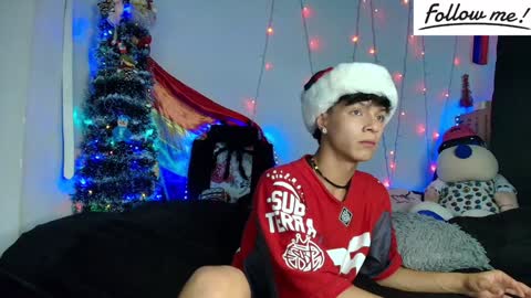 Snapshot of twink_sebas_ chatting on December 2024 05:49:02 AM Bad boy sebastian online show from December 2024 05:49:02 AM