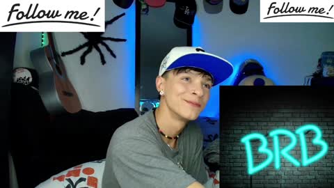 Snapshot of twink_sebas_ chatting on December 2024 10:33:02 AM Bad boy sebastian online show from December 2024 10:33:02 AM