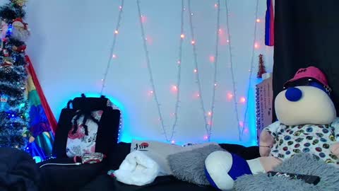 Snapshot of twink_sebas_ chatting on December 2024 08:49:01 PM Bad boy sebastian online show from December 2024 08:49:01 PM