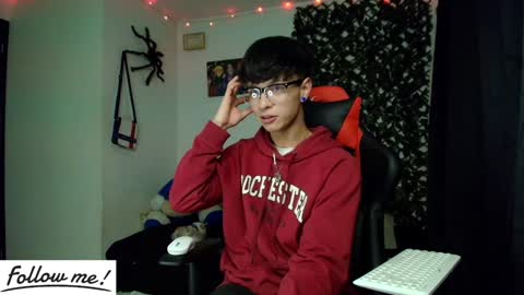 Snapshot of twink_sebas_ chatting on January 2025 06:10:01 AM Bad boy sebastian online show from January 2025 06:10:01 AM