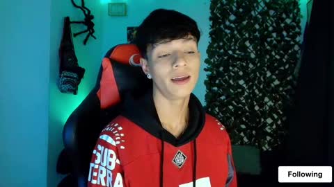 Snapshot of twink_sebas_ chatting on February 2025 06:20:01 AM Bad boy sebastian online show from February 2025 06:20:01 AM