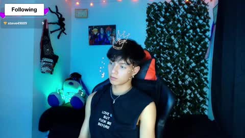 Snapshot of twink_sebas_ chatting on February 2025 05:05:02 AM Bad boy sebastian online show from February 2025 05:05:02 AM