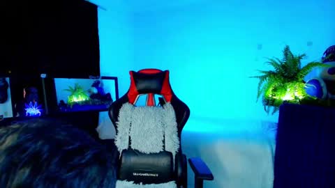 Snapshot of twink_sebas_ chatting on October 2025 05:04:02 AM Bad boy sebastian online show from October 2025 05:04:02 AM