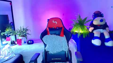 Snapshot of twink_sebas_ chatting on October 2025 06:07:01 PM Bad boy sebastian online show from October 2025 06:07:01 PM