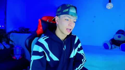 Snapshot of twink_sebas_ chatting on November 2025 03:23:02 AM Bad boy sebastian online show from November 2025 03:23:02 AM