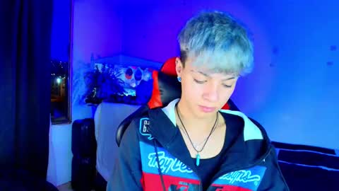 Snapshot of twink_sebas_ chatting on November 2025 05:32:02 AM Bad boy sebastian online show from November 2025 05:32:02 AM