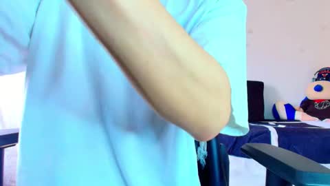 Snapshot of twink_sebas_ chatting on December 2025 04:13:01 PM Bad boy sebastian online show from December 2025 04:13:01 PM