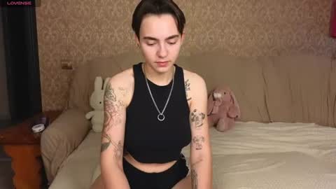 Snapshot of twobabesweet chatting on June 2026 03:48:02 AM Welcome guys We Lili and Vic PVT open online show from June 2026 03:48:02 AM