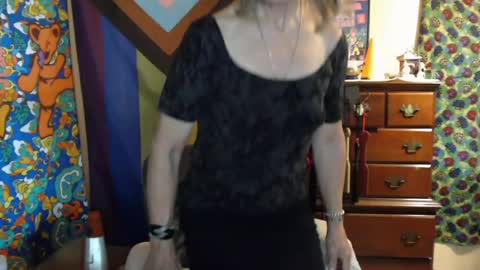 twocumkerry online show from June 2026 11:57:01 AM