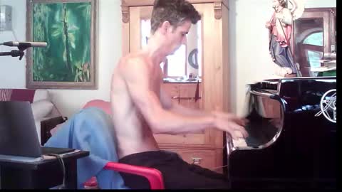 TobeBritta online show from November 2025 02:13:01 PM