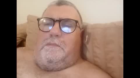 twohats2810 online show from February 2026 05:22:02 PM