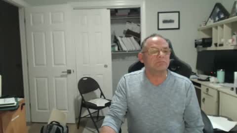 Twopeopleinlove online show from February 2025 10:59:02 AM