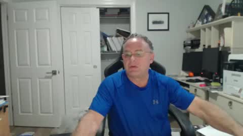 Twopeopleinlove online show from October 2025 10:01:01 AM