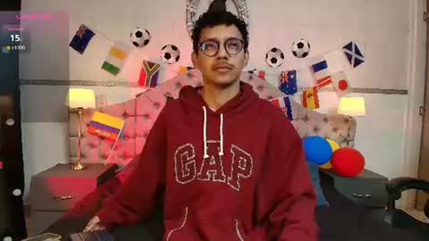 Snapshot of twunkmiguel chatting on June 2026 01:04:02 PM TwunkMiguel online show from June 2026 01:04:02 PM