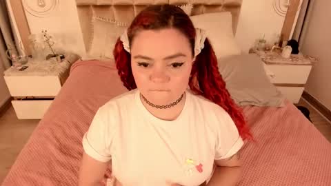 Snapshot of twwiiggy19 chatting on January 2025 02:49:02 AM Twiggy online show from January 2025 02:49:02 AM