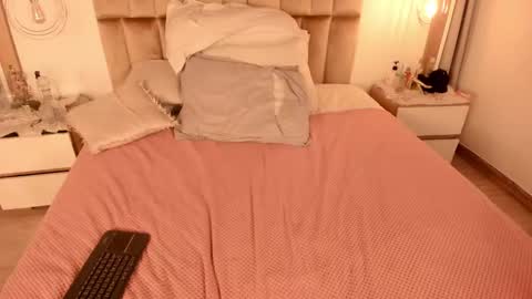 Snapshot of twwiiggy19 chatting on February 2025 11:38:02 PM Twiggy online show from February 2025 11:38:02 PM