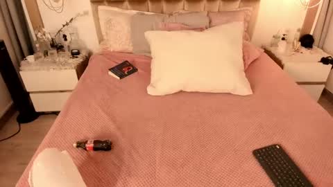 Snapshot of twwiiggy19 chatting on March 2025 08:20:02 PM Twiggy online show from March 2025 08:20:02 PM