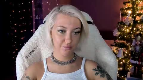 Miley online show from December 2024 01:44:02 PM