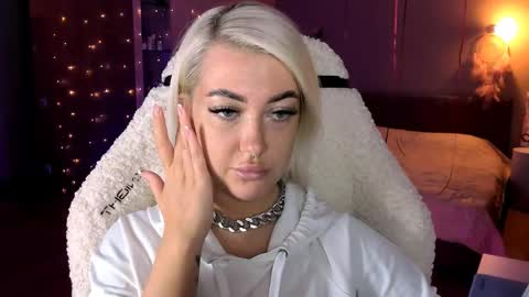 Miley online show from February 2025 02:25:01 PM