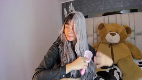 Snapshot of tyla_demon chatting on January 2025 03:28:02 AM TYLA online show from January 2025 03:28:02 AM