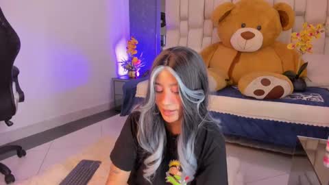 Snapshot of tyla_demon chatting on February 2025 03:25:01 AM TYLA online show from February 2025 03:25:01 AM