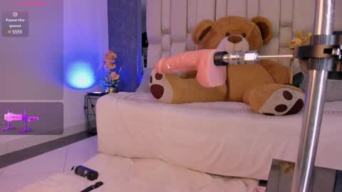 Snapshot of tyla_demon chatting on March 2025 09:22:01 AM TYLA online show from March 2025 09:22:01 AM