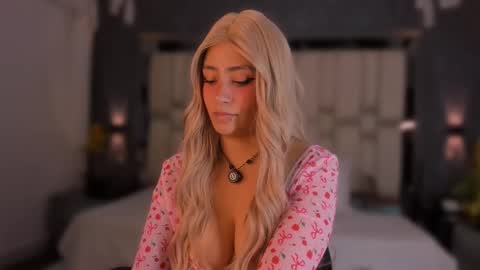 Snapshot of tyla_demon chatting on October 2025 03:47:01 AM TYLA online show from October 2025 03:47:01 AM