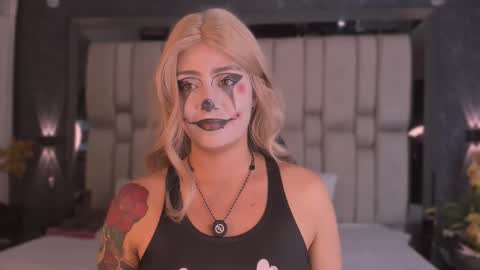 Snapshot of tyla_demon chatting on October 2025 03:40:01 AM TYLA online show from October 2025 03:40:01 AM