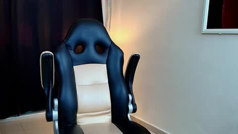 tyler_bell_ online show from March 2026 02:34:01 PM