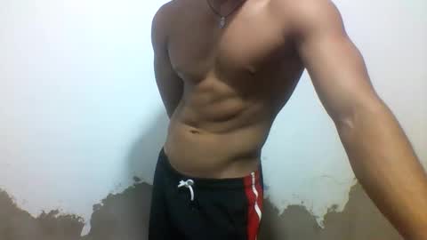 Snapshot of tyler_gold823 chatting on February 2025 04:12:02 PM Tyler online show from February 2025 04:12:02 PM