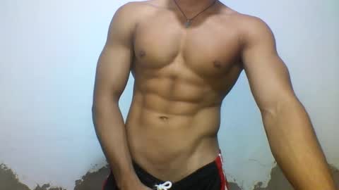 Snapshot of tyler_gold823 chatting on March 2025 01:51:01 PM Tyler online show from March 2025 01:51:01 PM