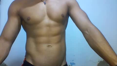 Snapshot of tyler_gold823 chatting on March 2025 01:37:01 PM Tyler online show from March 2025 01:37:01 PM