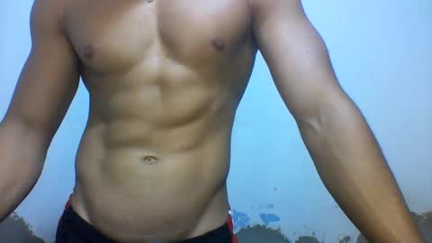 Snapshot of tyler_gold823 chatting on March 2025 01:45:01 PM Tyler online show from March 2025 01:45:01 PM