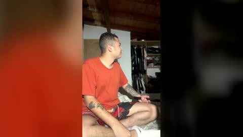 tyler_max02 online show from May 2026 06:54:02 AM
