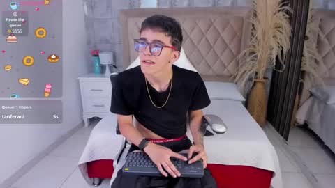 Snapshot of tylercross_ chatting on March 2026 08:48:01 PM Tyler online show from March 2026 08:48:01 PM