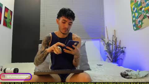Snapshot of tylergiuseppe_ chatting on February 2025 10:47:01 PM tylergiuseppe_ online show from February 2025 10:47:01 PM