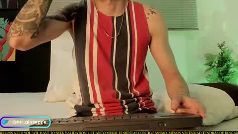 Snapshot of tylergiuseppe_ chatting on September 2025 12:32:01 AM tylergiuseppe_ online show from September 2025 12:32:01 AM