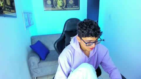   online show from February 2025 02:56:02 AM