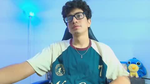   online show from October 2025 03:46:02 AM