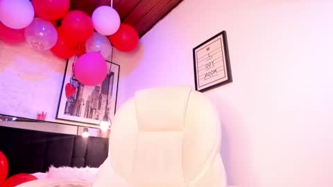 Snapshot of tylla_ chatting on February 2025 02:59:02 AM online show from February 2025 02:59:02 AM