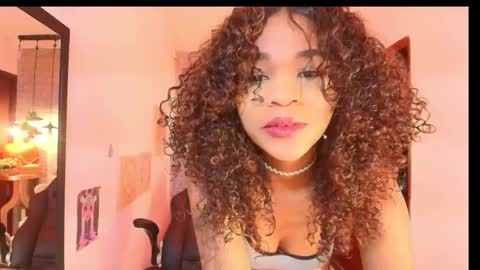 Snapshot of tylla_ chatting on March 2025 03:11:01 AM online show from March 2025 03:11:01 AM