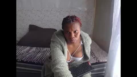 tyratrixie online show from May 2026 09:25:02 AM