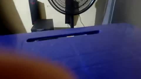 uceze01 online show from October 2025 08:20:01 PM