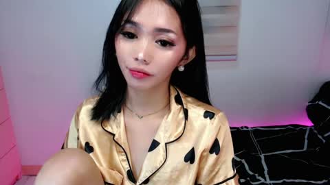 Snapshot of ughliah chatting on May 2026 08:48:02 PM urbbgirl alliah online show from May 2026 08:48:02 PM