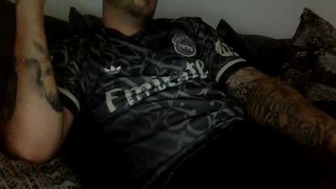 ukboy08x online show from October 2025 04:39:02 PM