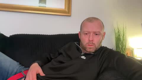 ukmatty3 online show from May 2026 11:34:02 PM