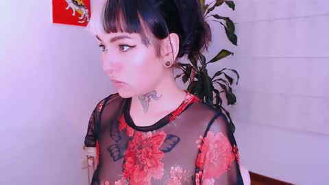 Martina online show from October 2025 02:00:02 AM