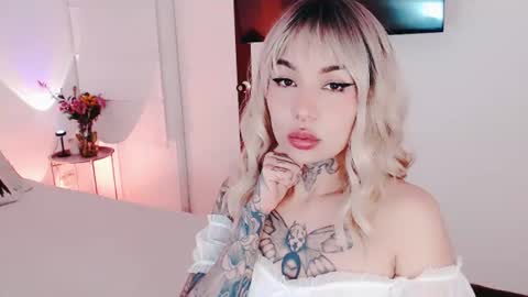 Martina online show from July 2026 01:09:01 AM