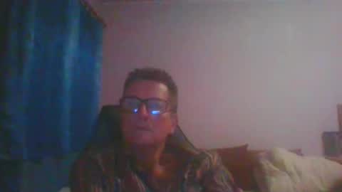 Snapshot of ulmeni4 chatting on October 2025 06:18:02 PM ulmeni4 online show from October 2025 06:18:02 PM